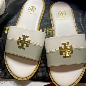 New Tory Burch Very beautiful never been used size 6 1/2